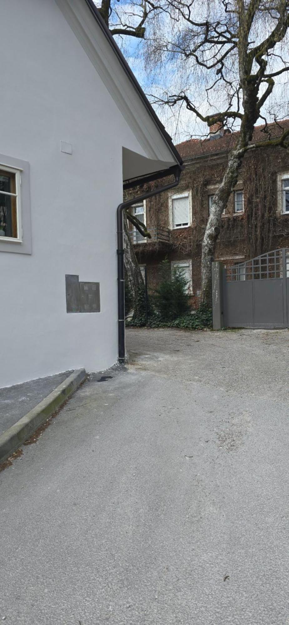 Econte Near Old Town